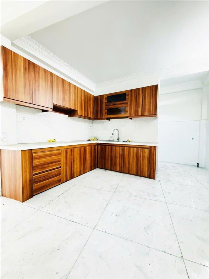 Nhà 4 tầng mặt tiền tô ký, 56m2 ngang hơn 5m, 3pn, 4wc, dòng tiền 15 triêu/tháng, giáp gò vấp