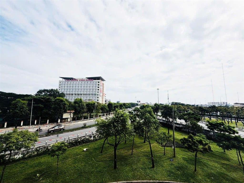 Nhà 4 tầng mặt tiền tô ký, 56m2 ngang hơn 5m, 3pn, 4wc, dòng tiền 15 triêu/tháng, giáp gò vấp