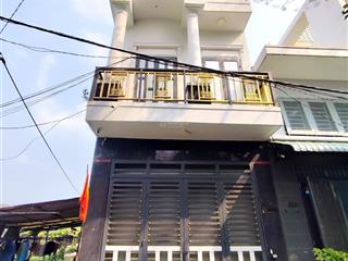 Nhà 3 tầng btct vào ở ngay, 76m2, 3pn, khu phân lô toàn nhà cao tầng, đường nhựa 8m, sát bv q.12