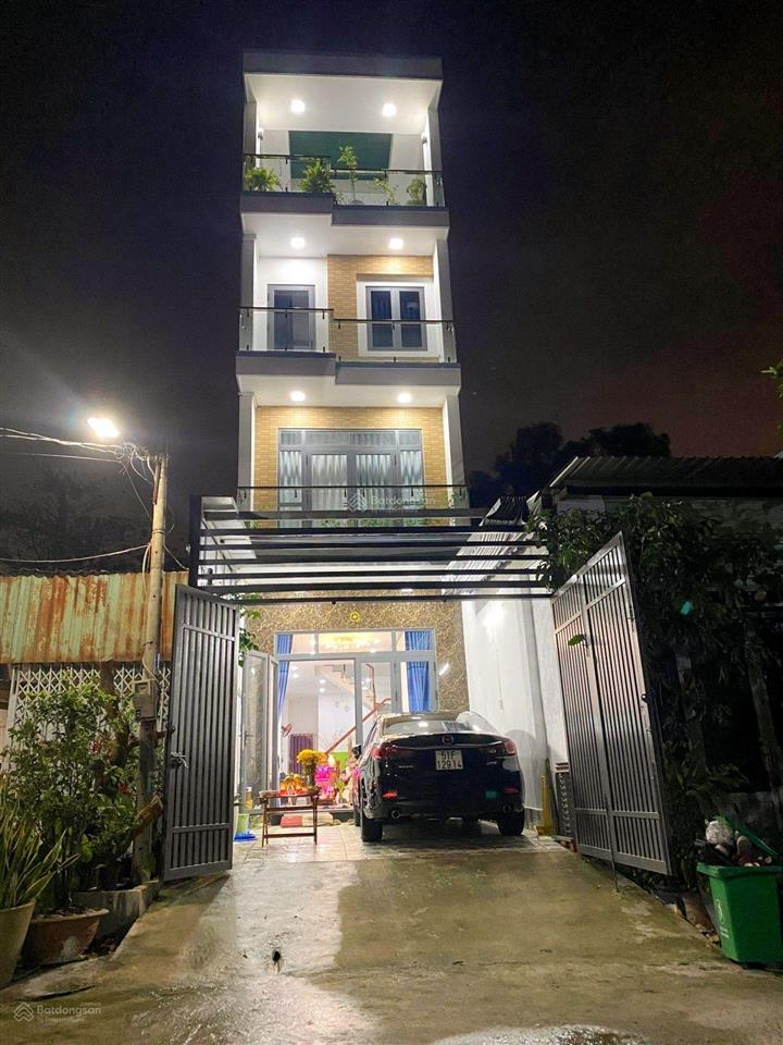 Nhà đẹp 4 tầng btct mới tinh, 80m2, 5pn, 5wc,đường nhựa 1 trục thẳng 8m, sát bên bệnh viện quận 12