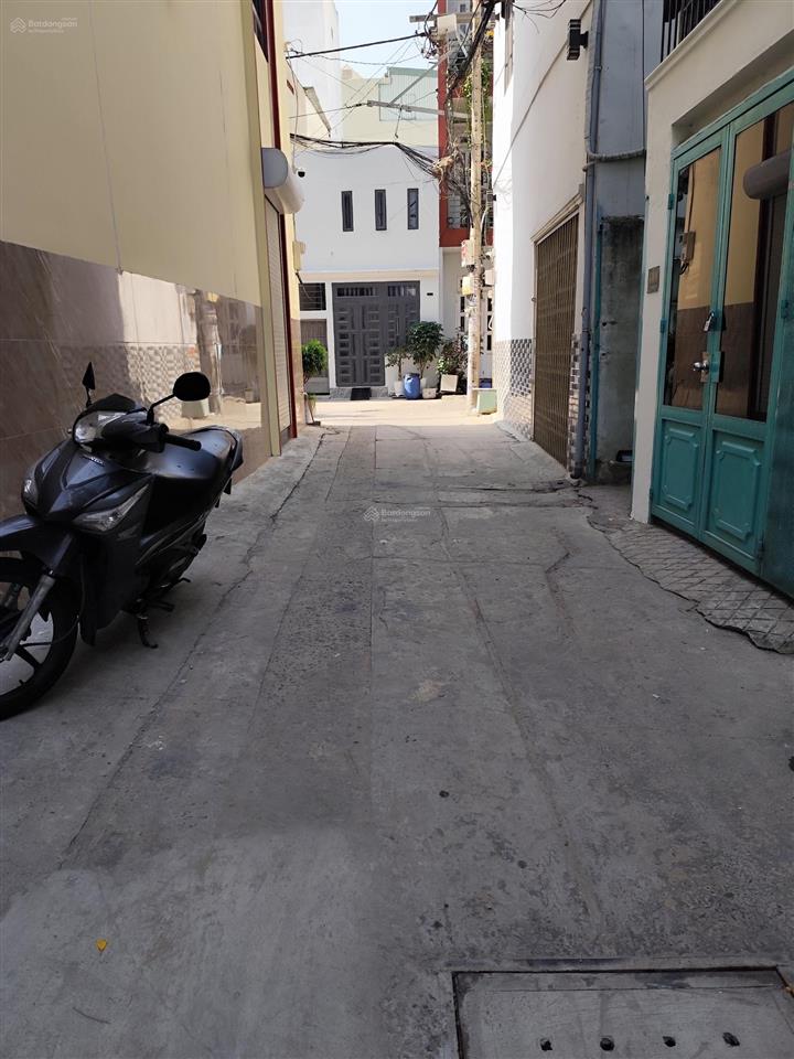 Nhà 5 tầng btct mới tinh thiết kế hiện đại, 61m2, 4pn master ô tô ngủ trong nhà, tặng full nội thất