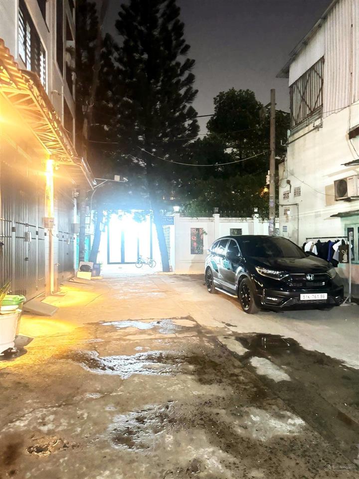 Nhà 5 tầng btct mới tinh thiết kế hiện đại, 61m2, 4pn master ô tô ngủ trong nhà, tặng full nội thất