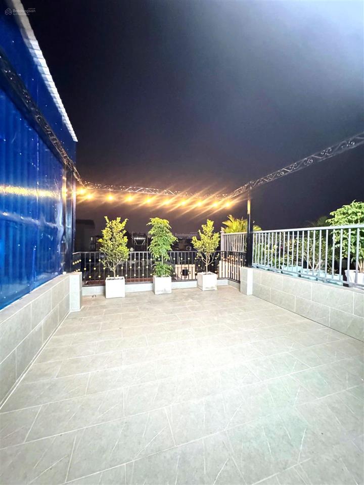 Nhà 5 tầng btct mới tinh thiết kế hiện đại, 61m2, 4pn master ô tô ngủ trong nhà, tặng full nội thất