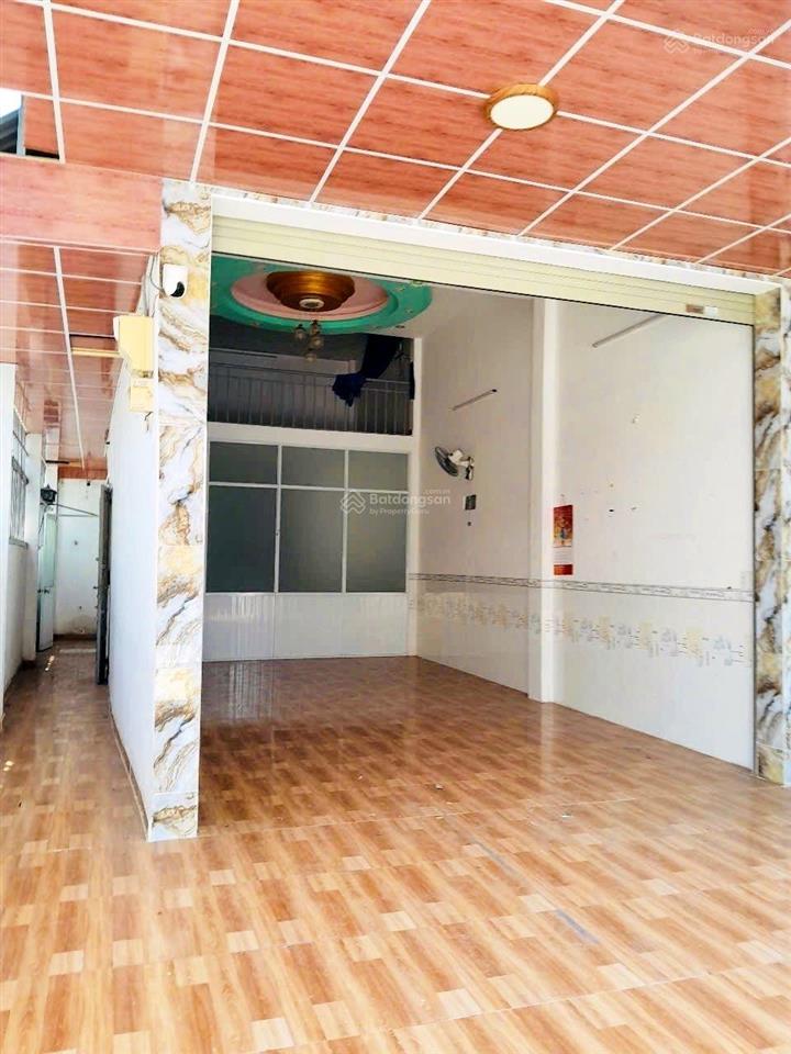 Nhà căn góc 2 mặt tiền xe hơi tới cửa, 73m2, gần chợ ngã ba bầu, phù hợp kd spa, tiệm tóc,xưởng may