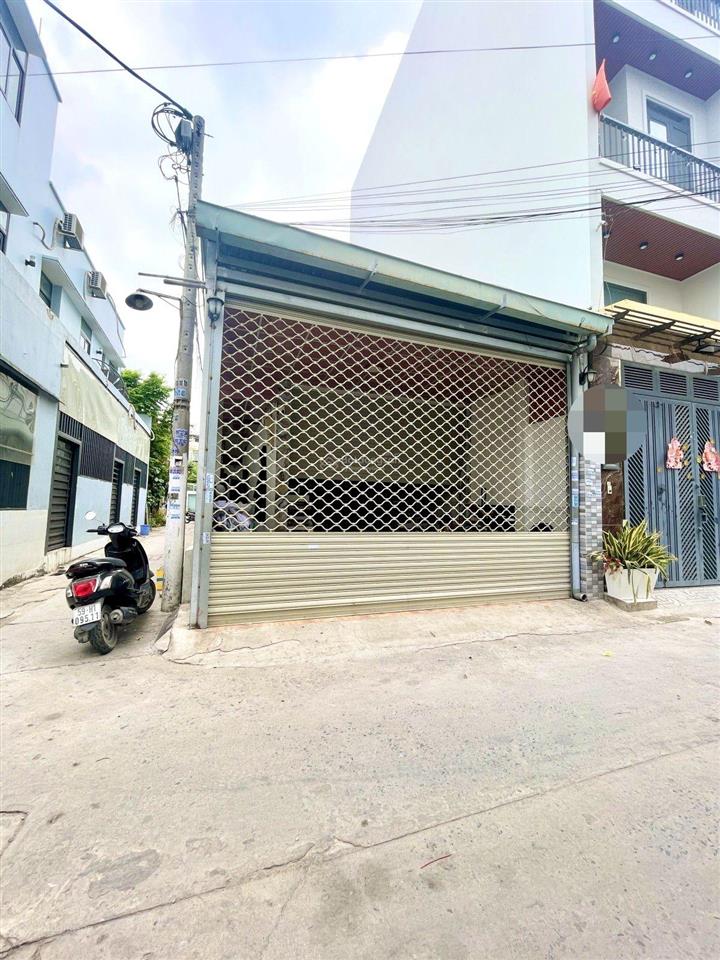 Nhà căn góc 2 mặt tiền xe hơi tới cửa, 73m2, gần chợ ngã ba bầu, phù hợp kd spa, tiệm tóc,xưởng may