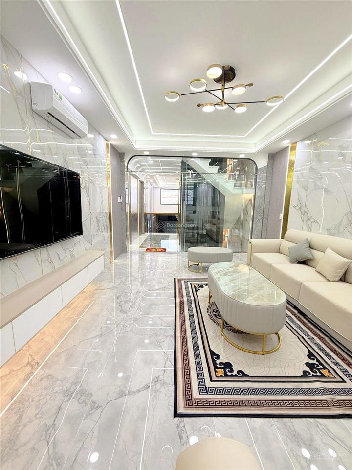 Nhà 7 tầng mới hoàn thiện có thang máy  72m²  mặt tiền đường nhựa 8 mét  tặng nội thất cao cấp