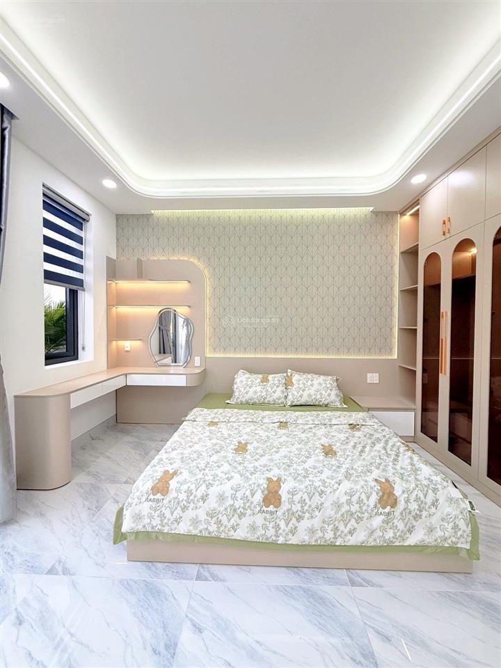 Nhà 7 tầng mới hoàn thiện có thang máy  72m²  mặt tiền đường nhựa 8 mét  tặng nội thất cao cấp