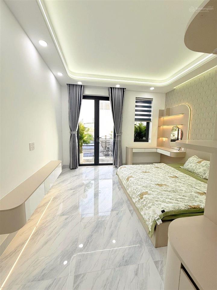 Nhà 7 tầng mới hoàn thiện có thang máy  72m²  mặt tiền đường nhựa 8 mét  tặng nội thất cao cấp
