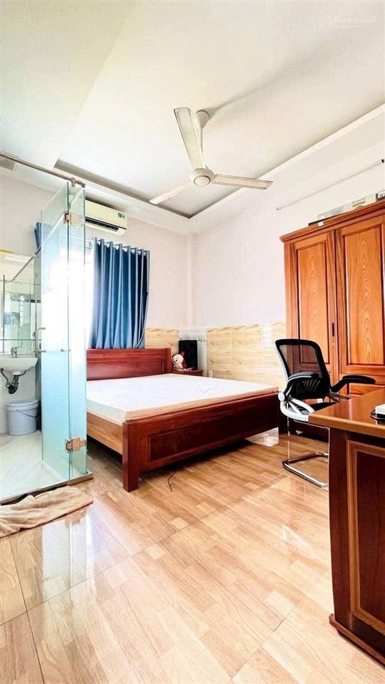 Mặt tiền đường nhựa tân xuân 2, nhà 3 tầng btct vào ở ngay, 128m² (4x32m), 3pn, 4wc, giáp tô ký