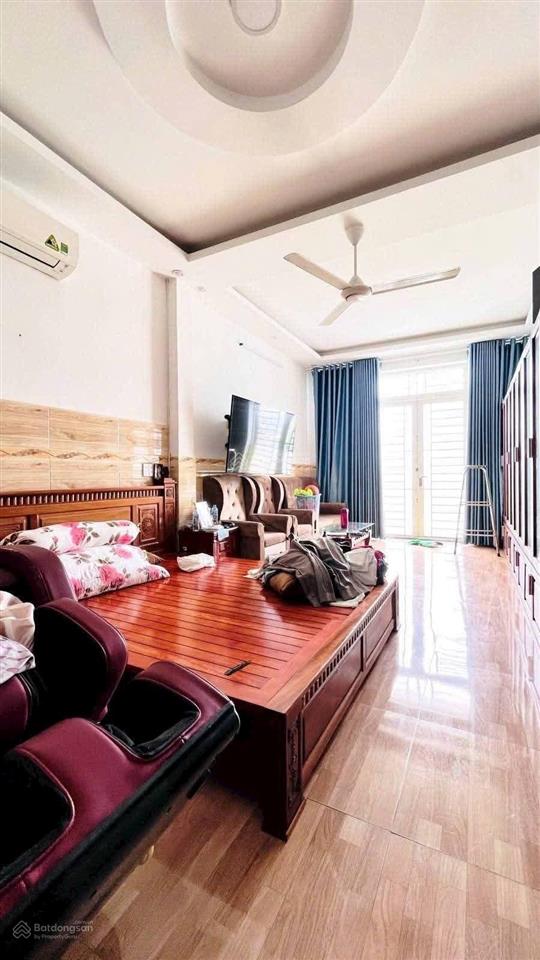 Mặt tiền đường nhựa tân xuân 2, nhà 3 tầng btct vào ở ngay, 128m² (4x32m), 3pn, 4wc, giáp tô ký