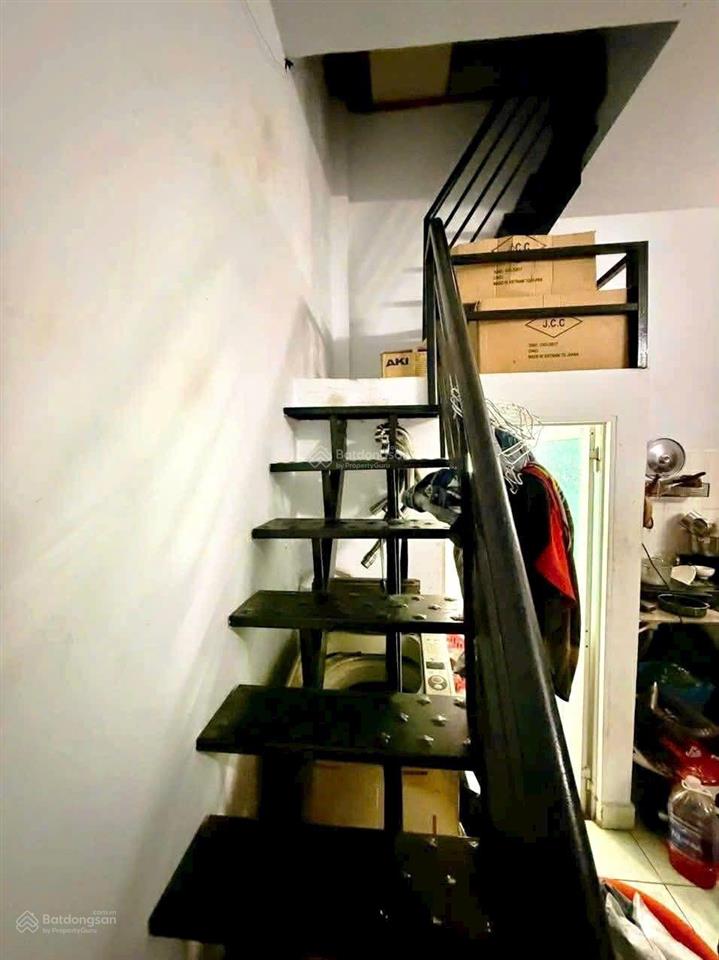 Lô góc 101m2  3 căn nhà đang cho thuê thu nhập 12 triệu/tháng  ô tô thông  chỉ 5.75 tỷ tl
