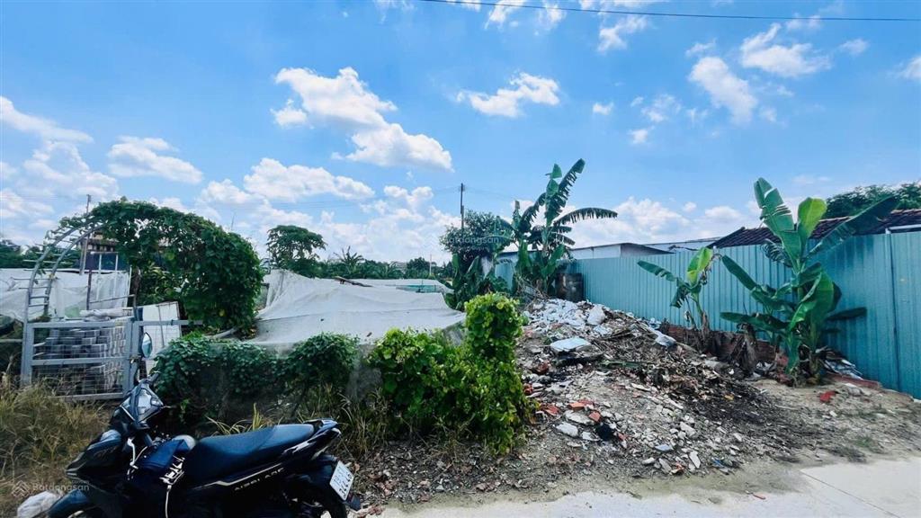 Đất tân hiệp 18 75m full thổ cư xe hơi tới đất giá 2.6 tỷ tl