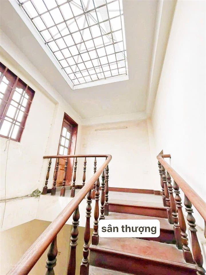 Ngang 5m nhà 3 tầng btct 150m2  hẻm xe tải, sát trần văn mười!