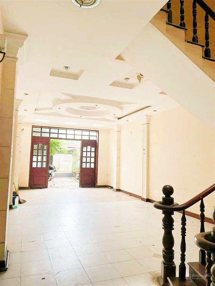 Ngang 5m nhà 3 tầng btct 150m2  hẻm xe tải, sát trần văn mười!