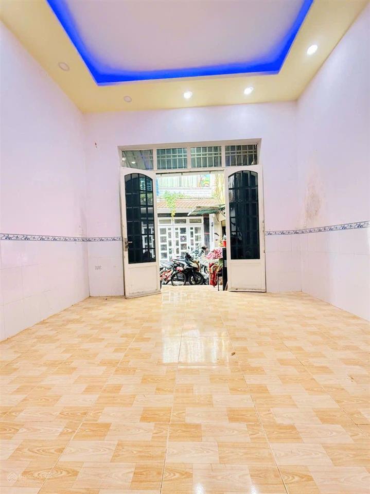 Gần cvpm quang trung, nhà trệt lửng 2pn, giá 3,25 tỷ tl