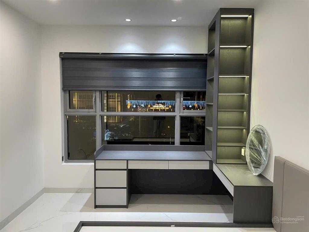 Celesta rise cần bán căn 3 phòng ngủ full nội thất đẹp tone sáng giá 7tỷ3 all in còn thương lượng