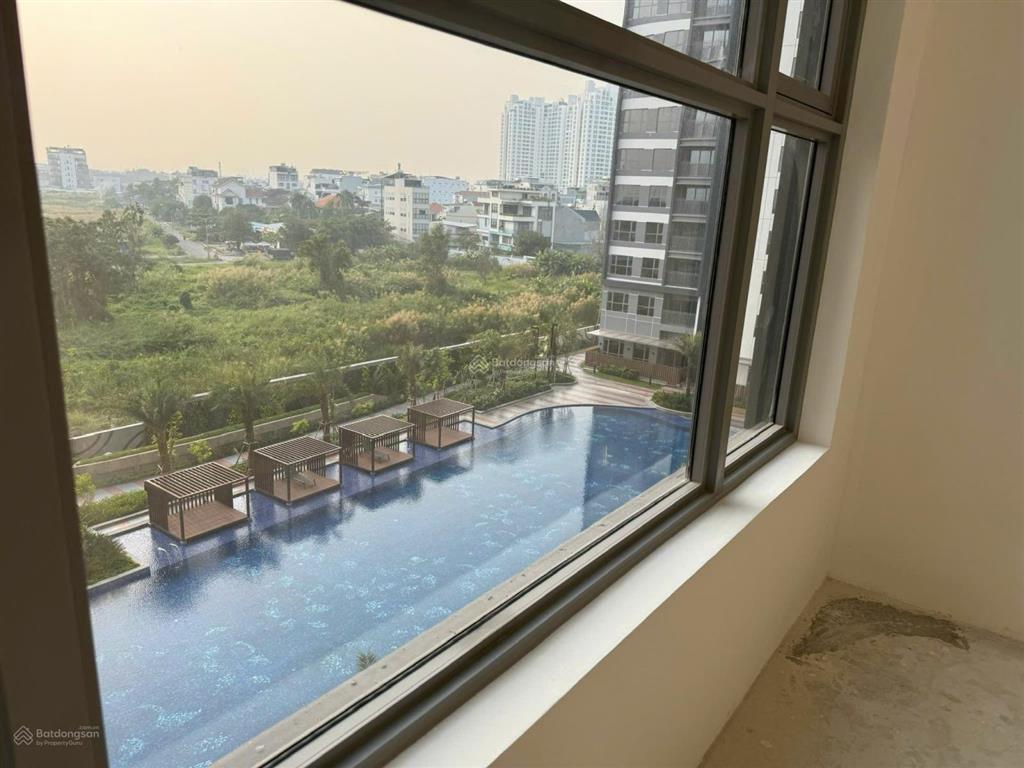 Celesta rise cần bán căn 3 phòng ngủ view hồ bơi nhà thô cần bán gấp giá 7 tỷ 3 bao hết