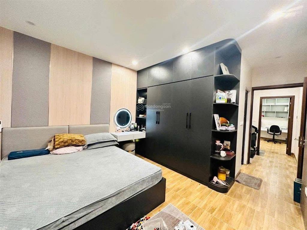 Bán nhà hoàng quốc việt, phân lô, 41m², xây 4 tầng ô tô đỗ cửa, 2 thoáng trước sau