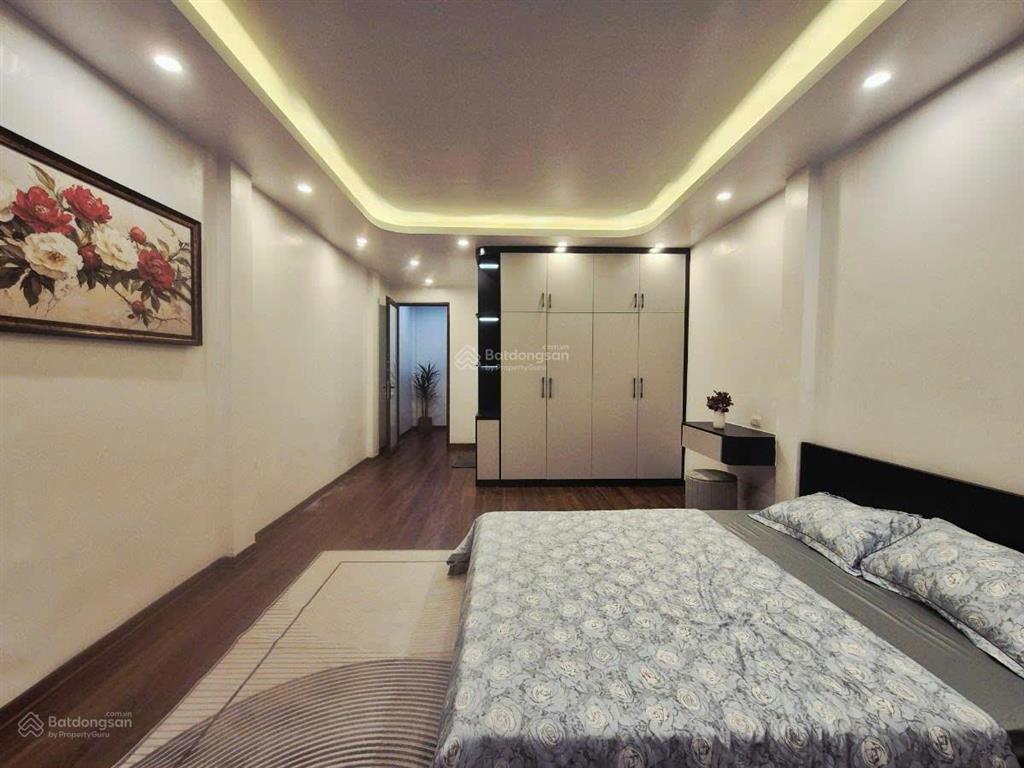Bán nhà phân lô hoàng quốc việt  nghĩa đô 39m xây 4 tầng, ô tô đỗ cửa, ở sướng
