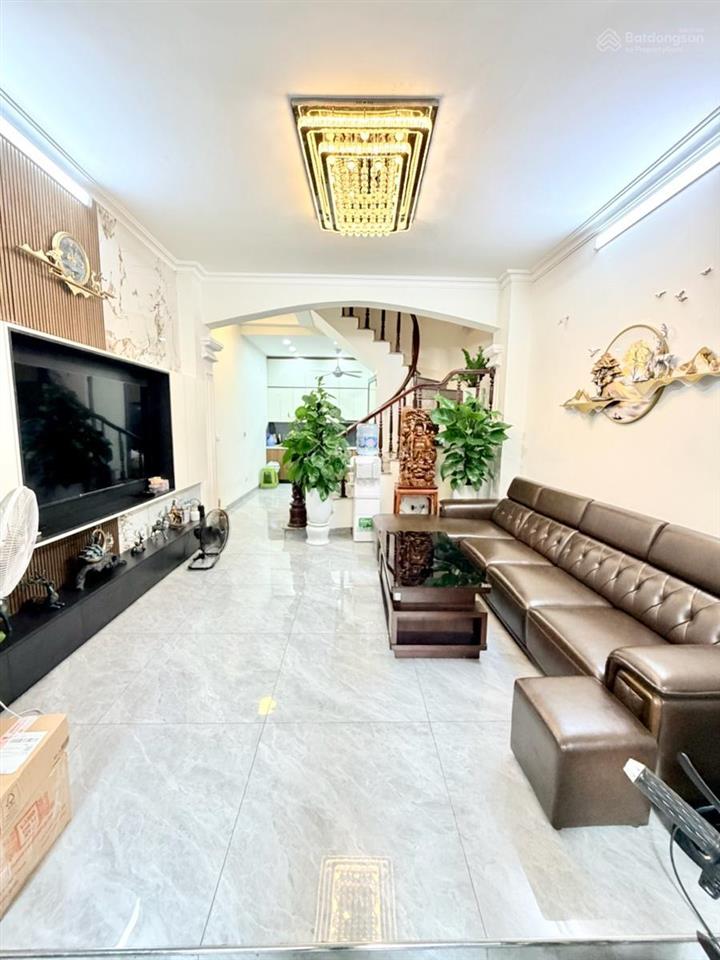Bán nhà phố xuân đỉnh, kinh doanh, nở hậu, ô tô cất trong dt 55m, 5 tầng, mt 4m, nhỉnh 15 tỷ