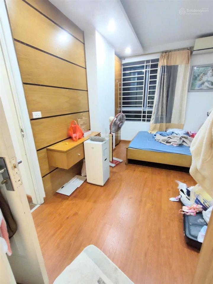 Bán cc bộ công an  ngõ 234 hoàng quốc việt 3 ngủ, 2 vs nhỉnh 6 tỷ (thương lượng tốt)