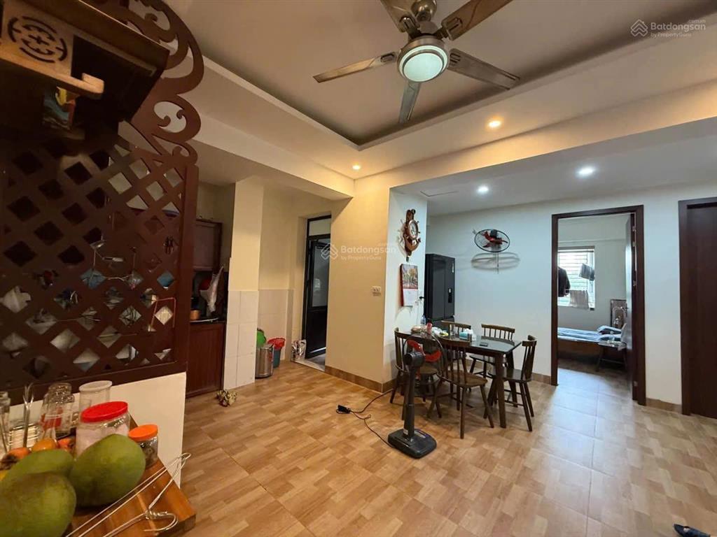 Bán cc 2 ngủ 2 vs thành phố giao lưu  phạm văn đồng, 75m, 2 ban công, tầng trung, giá 4 tỷ tí