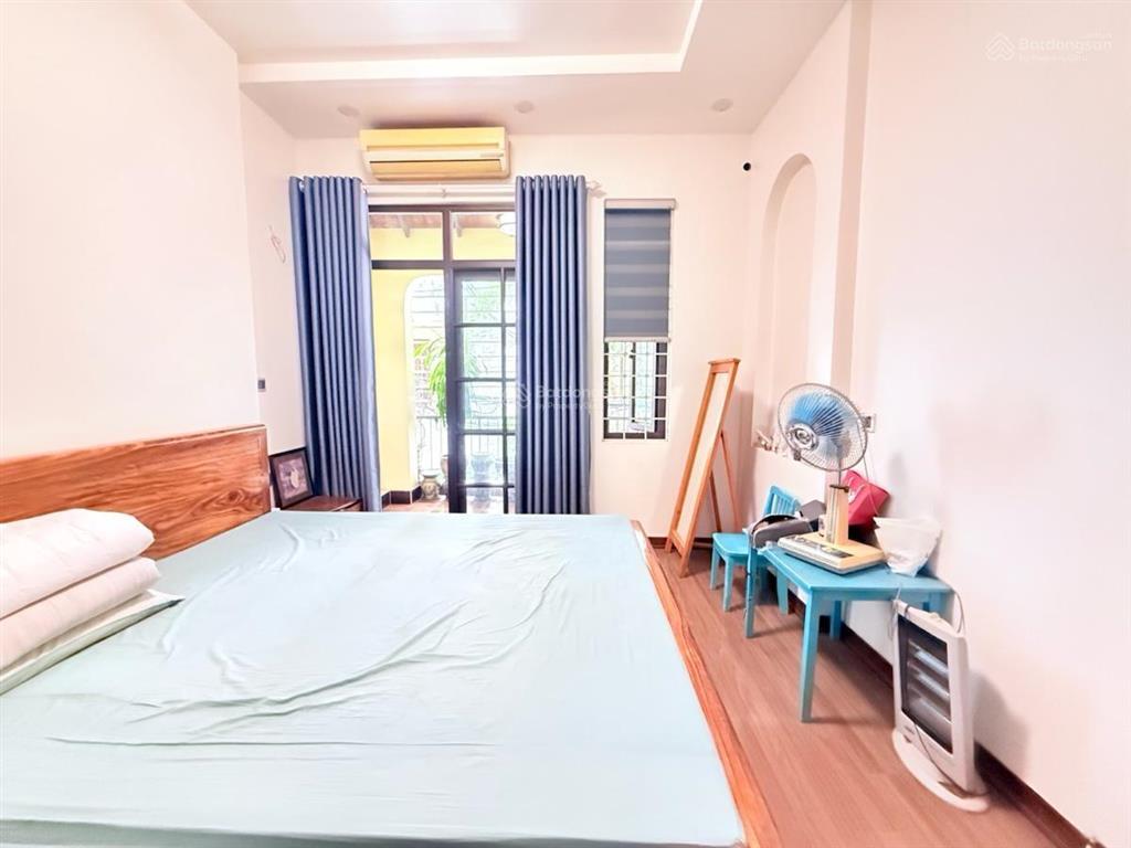 Bán nhà mặt phố đông tác đống đa, ô tô tránh, kinh doanh vip, tiện ích vàng, hơn 320/m