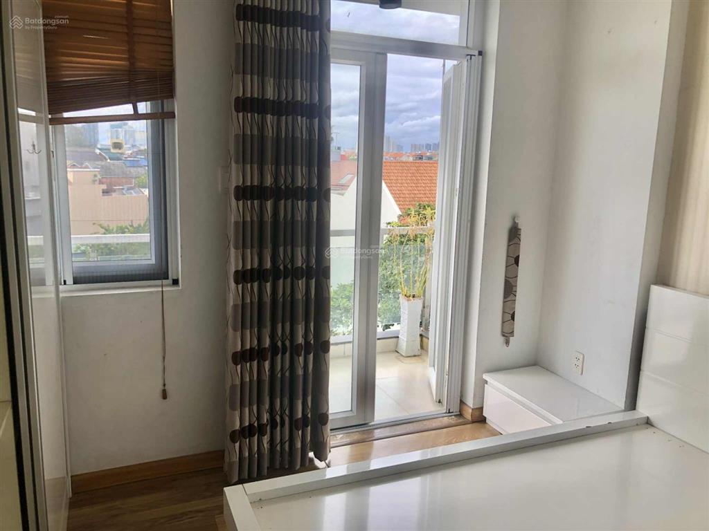 Căn hộ cao cấp full nội thất 48m2 có ban công  kdc trung sơn giáp q 7