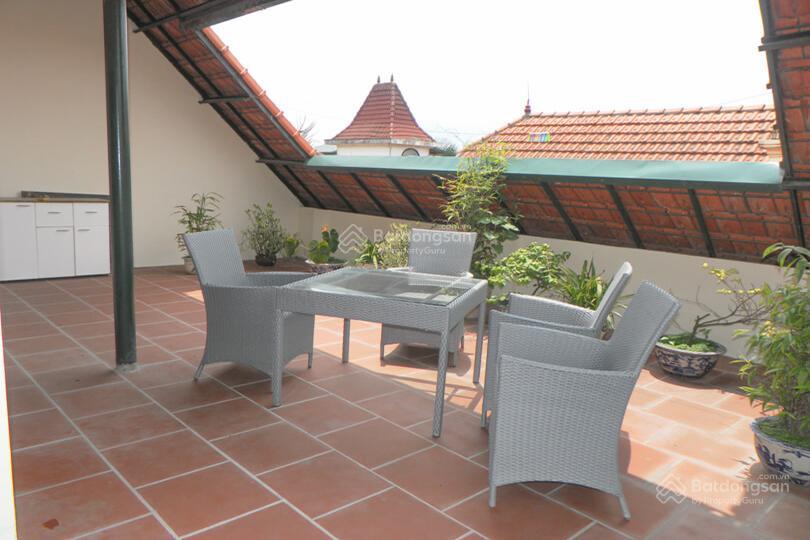 Cho thuê biệt thự có bể bơi phố quảng khánh, tây hồ hà nội
