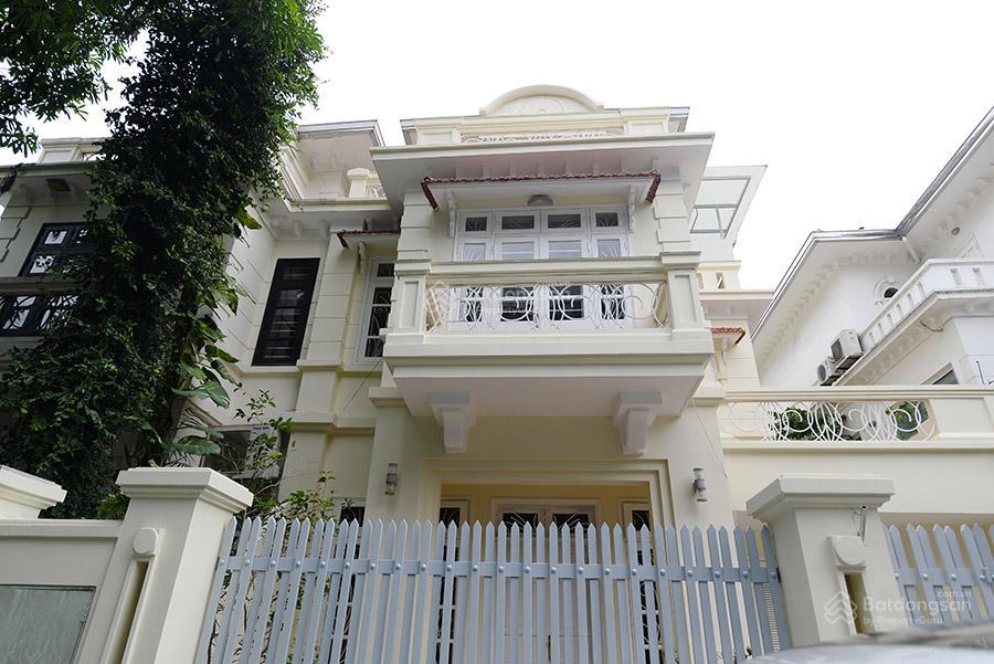 Cho thuê biệt thự 200m² khu d ciputra 6 phòng ngủ,