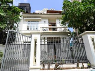 Cho thuê biệt thự sân vườn 250m² khu t ciputra 4 phòng ngủ
