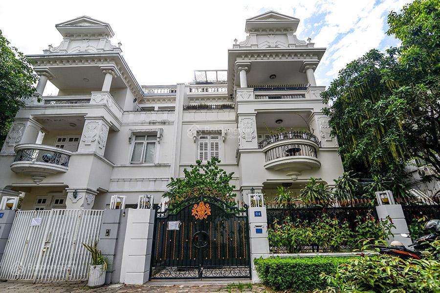 Cho thuê biệt thự 300m² khu t ciputra 5 phòng ngủ,