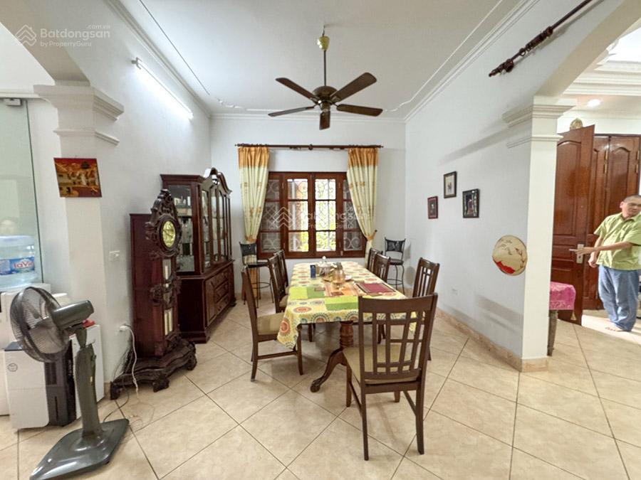 Cho thuê biệt thự sân vườn phố view hồ từ hoa tây hồ