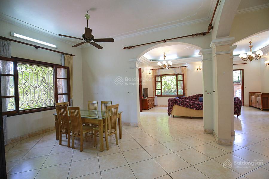 Cho thuê biệt thự sân vườn phố view hồ từ hoa tây hồ