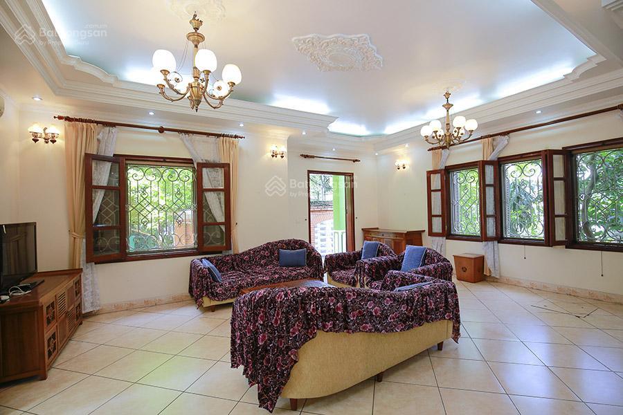 Cho thuê biệt thự sân vườn phố view hồ từ hoa tây hồ