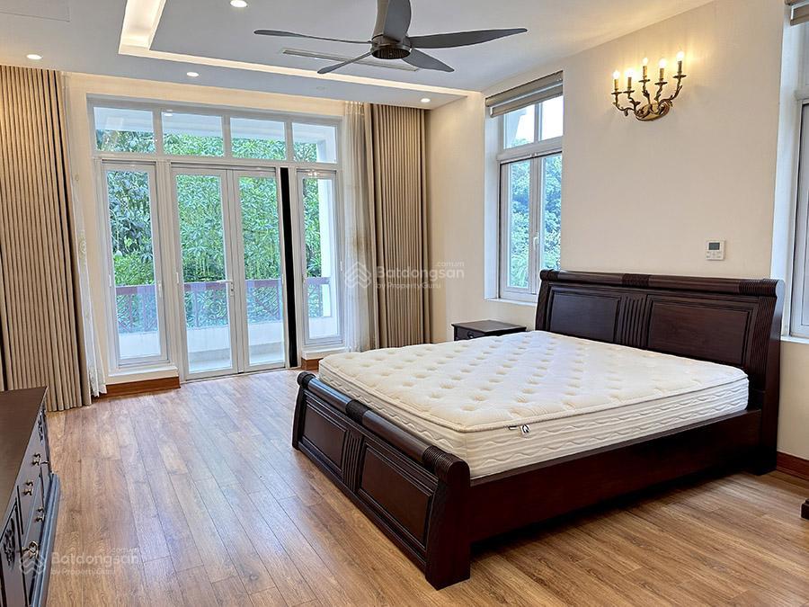 Cho thuê biệt thự sân vườn 230m² khu t ciputra 5 phòng ngủ,
