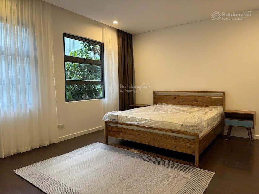Cho thuê biệt thự 4 phòng ngủ tại khu đô thị ciputra hà nội
