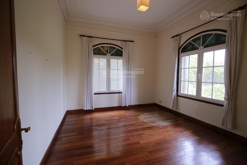 Siêu phẩm biệt thự sân vườn tây hồ, view công viên ô tô vào nhà