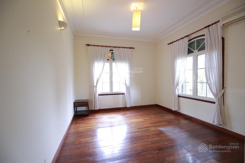 Siêu phẩm biệt thự sân vườn tây hồ, view công viên ô tô vào nhà