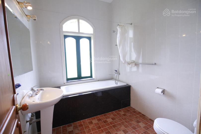 Siêu phẩm biệt thự sân vườn tây hồ, view công viên ô tô vào nhà