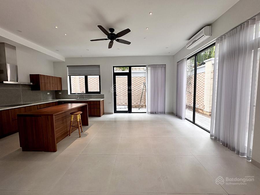 Cho thuê biệt thự 180m2 khu d ciputra 5 phòng ngủ