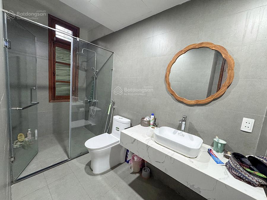 Cho thuê nhà view hồ tại ngọc thụy, long biên, hà nội