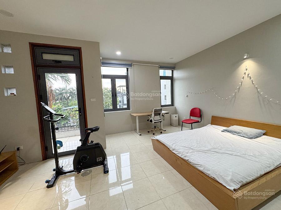 Cho thuê nhà view hồ tại ngọc thụy, long biên, hà nội