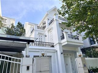 Cho thuê biệt thự sân vườn 180m² khu t ciputra 5 phòng ngủ,