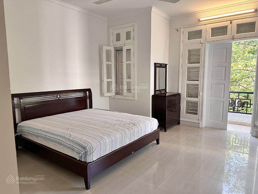 Cho thuê biệt thự sân vườn 180m² khu t ciputra 5 phòng ngủ,