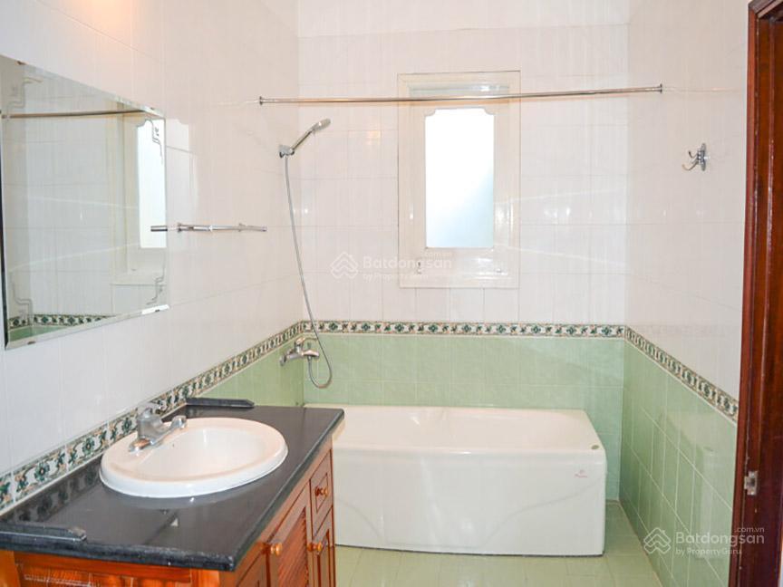 Cho thuê biệt thự ngõ phố đường tây hồ, quận tây hồ, hà nội