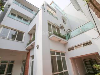 Cho thuê biệt thự view hồ 200m2 đường đặng thai mai tây hồ hà nội, 4 phòng ngủ