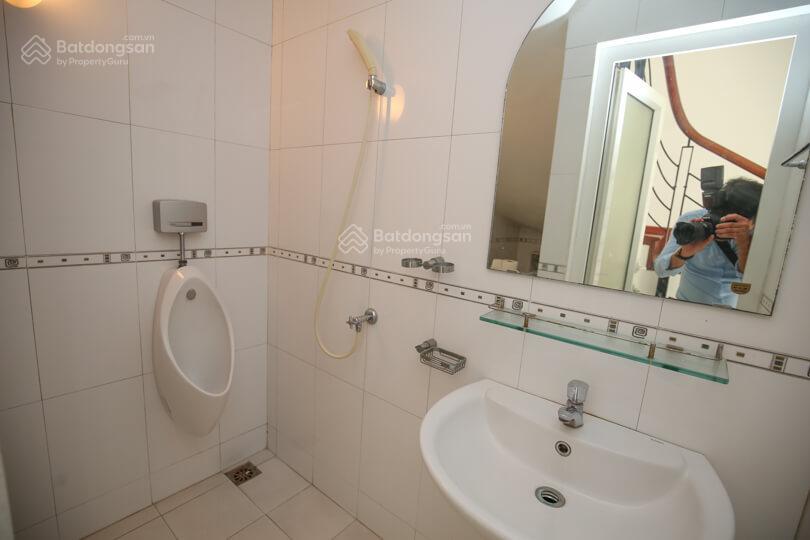 Cho thuê biệt thự view hồ 200m2 đường đặng thai mai tây hồ hà nội, 4 phòng ngủ