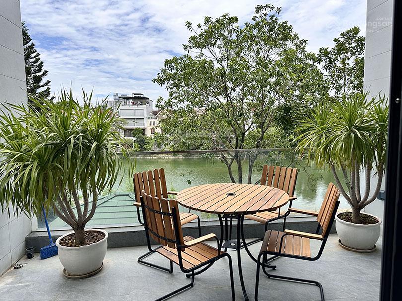 Cho thuê biệt thự sân vườn 500m2 có thang máy khu q ciputra 5 phòng ngủ