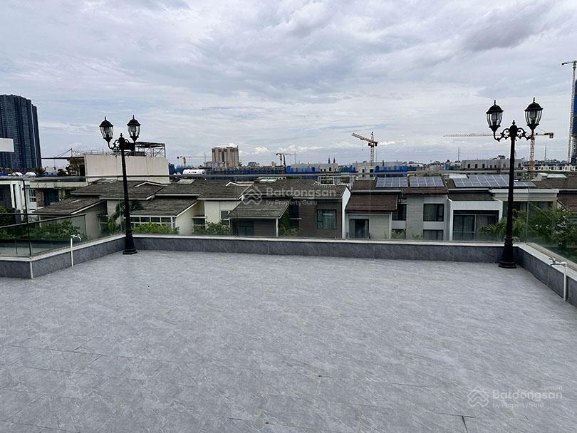 Cho thuê biệt thự sân vườn 500m2 có thang máy khu q ciputra 5 phòng ngủ